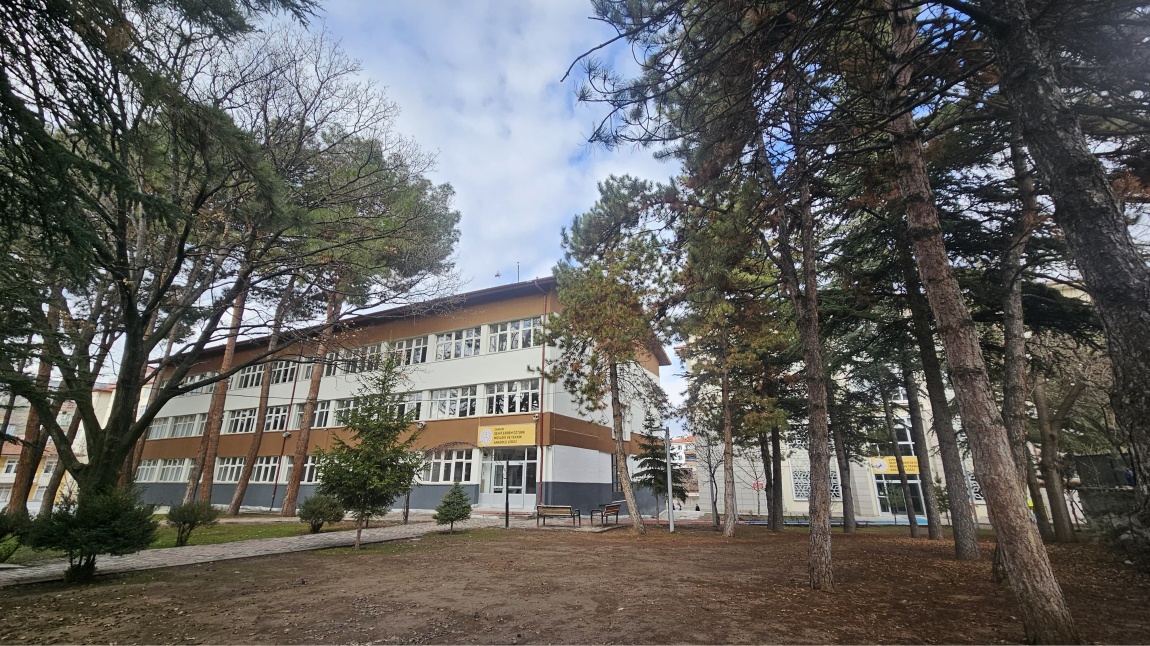 Çankırı Şehit Erdem Öztürk Mesleki ve Teknik Anadolu Lisesi Fotoğrafı